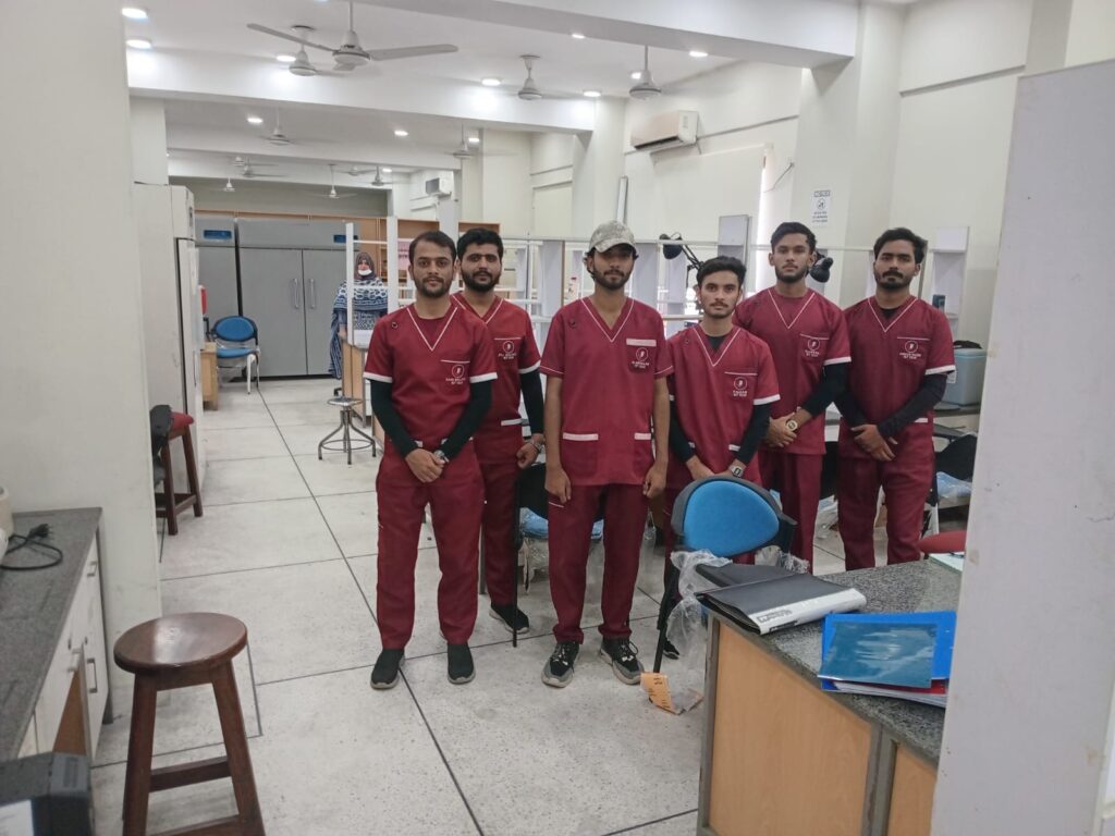 First Day of Implementation of the Notification at UHS Campuses — photo 4