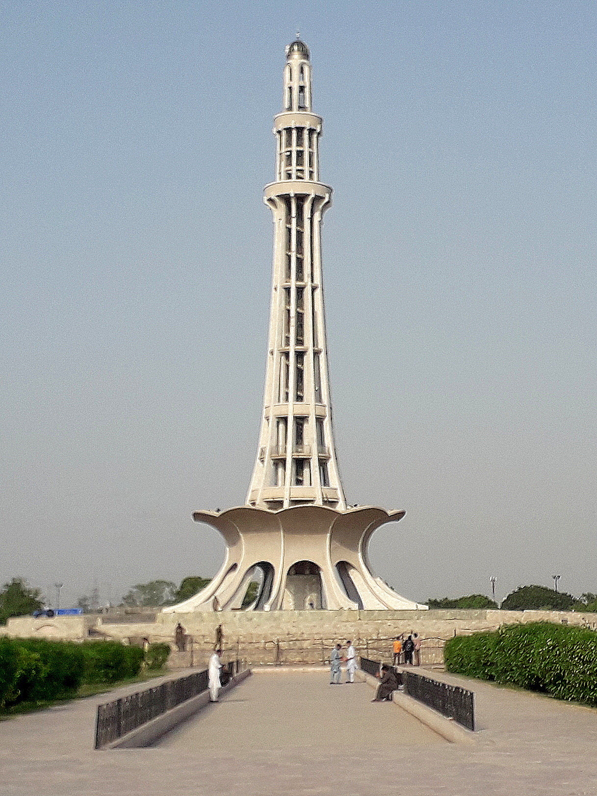 MINAR-E-PAKISTAN